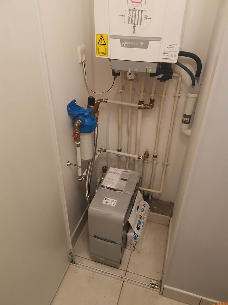 Installation adoucisseur d'eau Kinetico Premier Compact à Chevry
