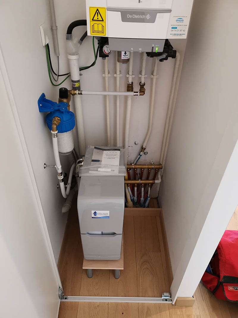Installation adoucisseur d'eau Kinetico Premier Compact à Chevry 2