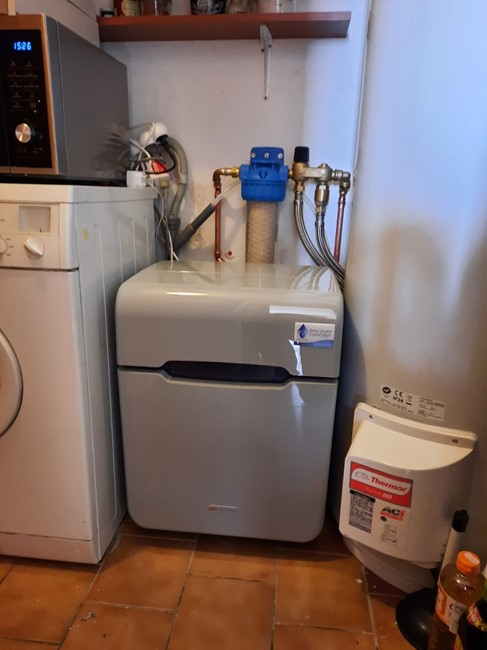 Installation d’un adoucisseur d'eau Kinetico PREMIER PLUS à Prévessins Moêns 01280